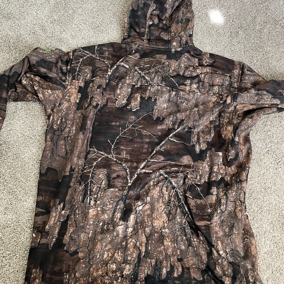 Full Zip Realtree Timber Camo Jacket with Hood - Picture 2 of 2